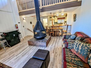TV, fireplace - Your All-Season Chalet Basecamp โ A/C + Unmatched Location! (Big Bear Lake)