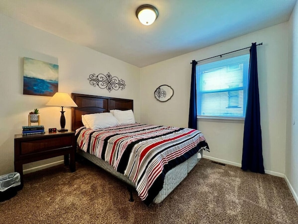 2 bedrooms, desk, iron/ironing board, travel cot