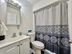 Hair dryer - Unit 1 -17 S First Street · Trenton`s apartment on First (Trenton)