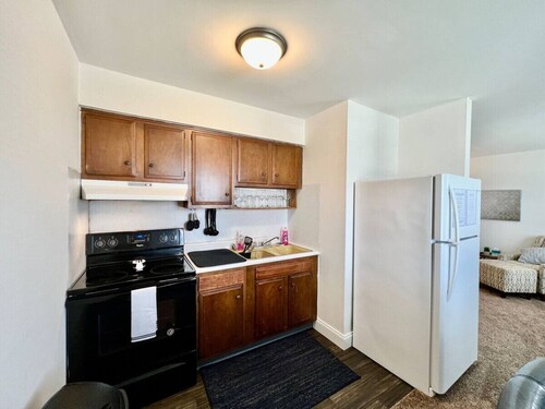 Unit 1 -17 S First Street · Trenton`s apartment on First