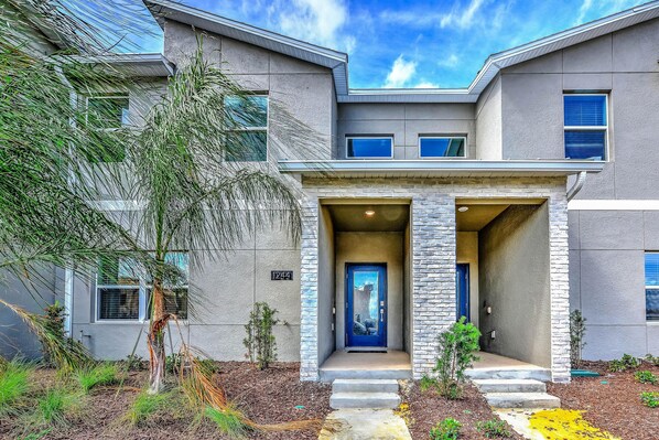 House (Brand New Villa Nautica by Disney Wor) | Exterior