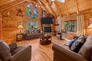 Smart-TV, Kamin, DVD-Player