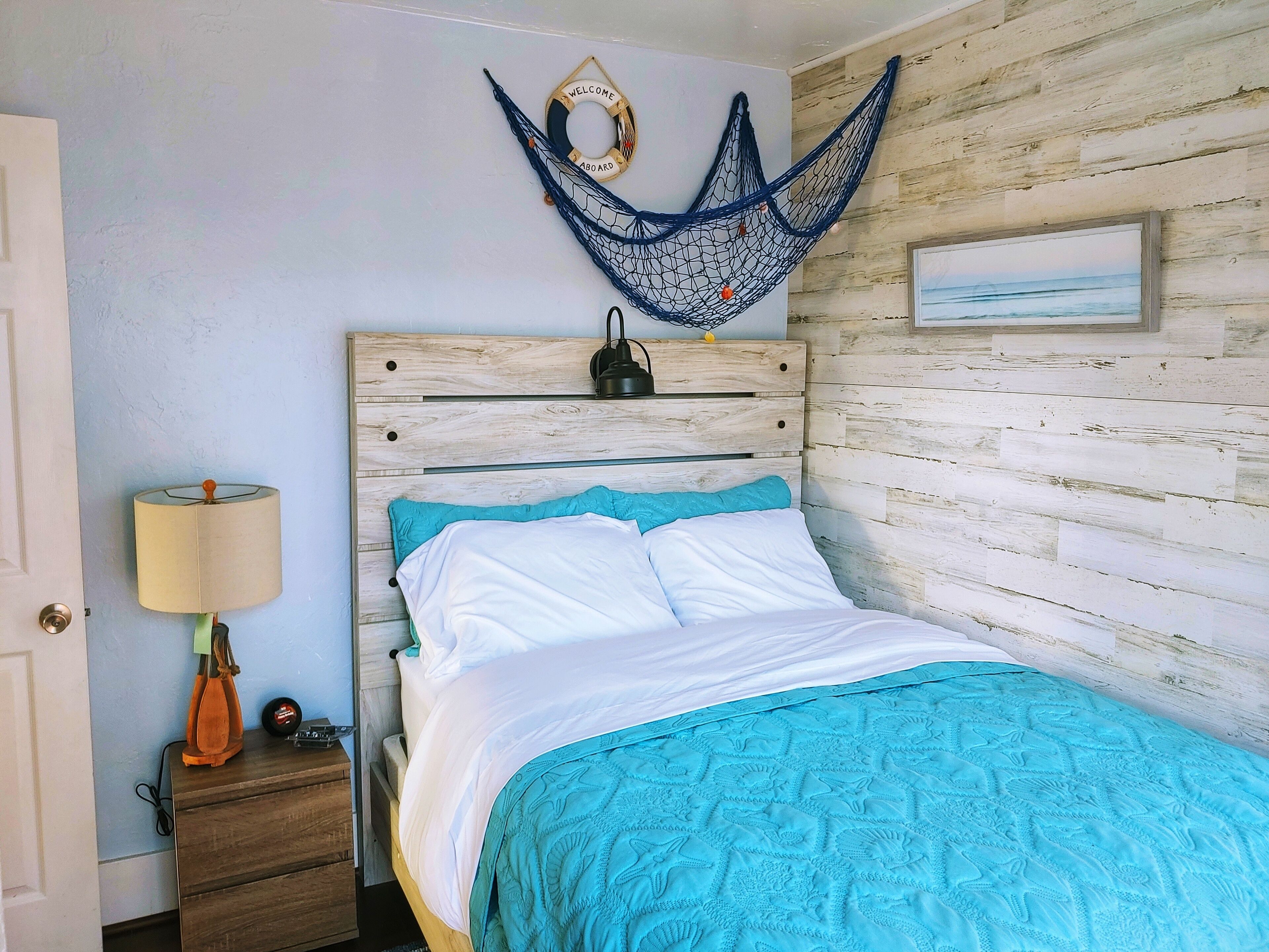 4 多间卧室、办公桌、熨斗/熨衣板、旅行婴儿床