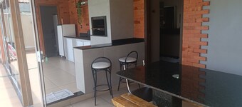 Cantinho da Familia - House with pool in Penha close to the Beto Carrero park