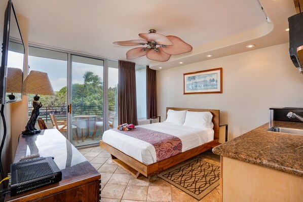 Schreibtisch, Bügeleisen/Bügelbrett, kostenloses WLAN, Bettwäsche