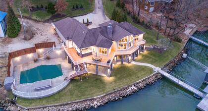 Private Pool & Spa, Outdoor Kitchen, Boat Ramp, Great Views & Flat Lot