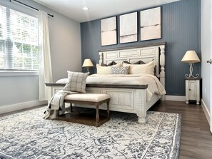 4 makuuhuonetta, silitysrauta/-lauta, Wi-Fi, vuodevaatteet