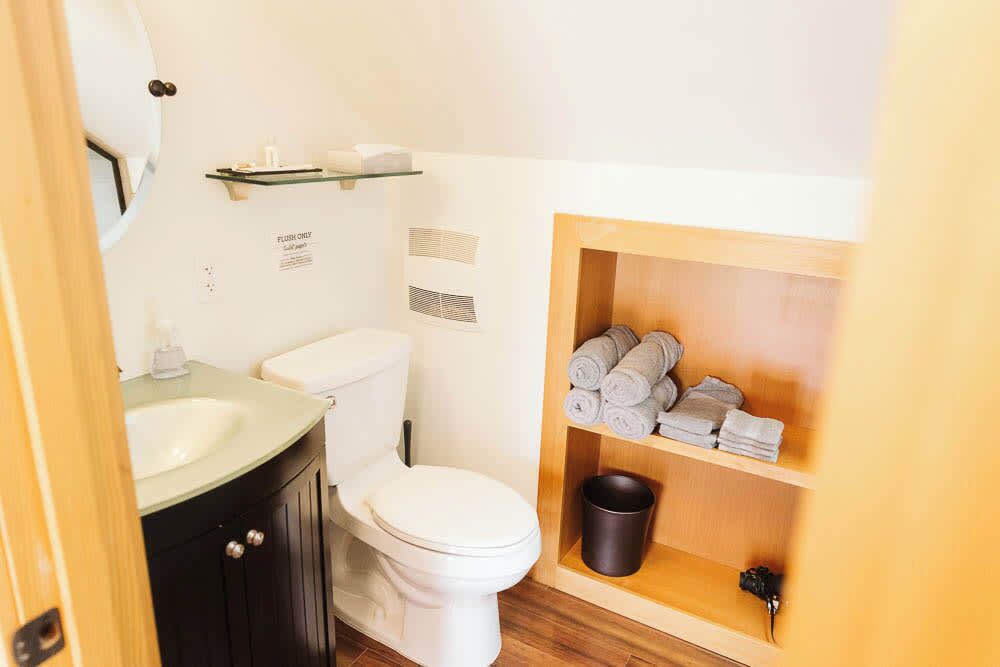 Bruser, hårtørrer, håndklæder