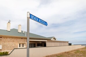 Exterior detail - Seachange @ Coobowie Holiday Home (sleeps 12 guests) (Coobowie)