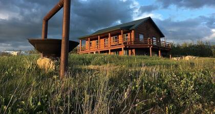 Spectacular Views! Minutes from Many Glacier and St. Mary's!