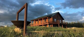 Spectacular Views! Minutes from Many Glacier and St. Mary's!