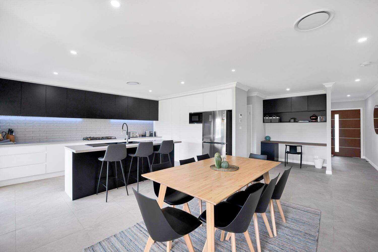 Devan House, 4 Bedrooms | Private kitchen