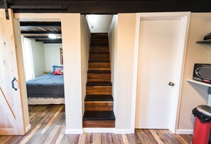 2 slaapkamers, een strijkplank/strijkijzer, gratis wifi, beddengoed