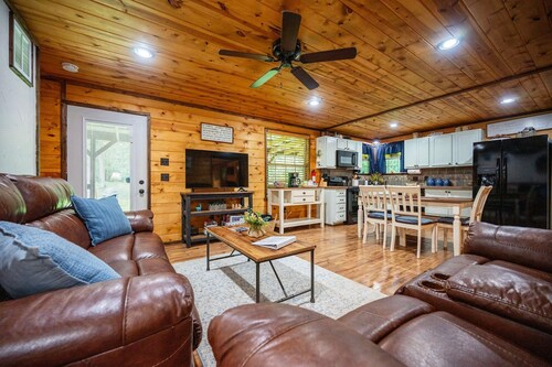 Private Cabin! Located on 8.5 wooded acres! Pet and child friendly!           
