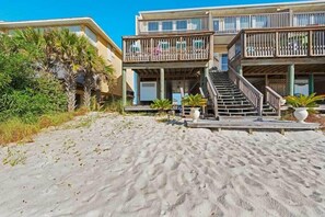 Exterior - Gulf Front 3 Bedroom Narvana & Beach Service (Navarre Beach)