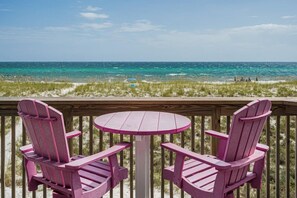 Property grounds - Gulf Front 3 Bedroom Narvana & Beach Service (Navarre Beach)