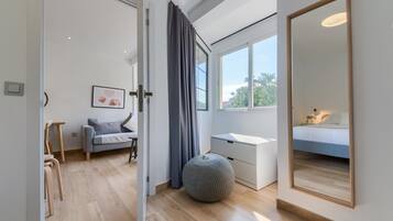 2 slaapkamers, een strijkplank/strijkijzer, reisbedje, gratis wifi