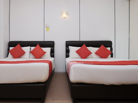 Family Suite. OYO 90180 Gemilang Hotel Kerteh