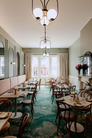 Restaurant - Ramsgate Hotel by Nightcap Social (Henley Beach)