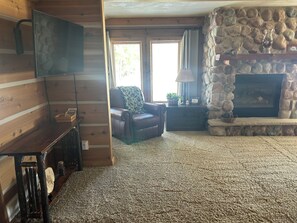 Interior - Secluded Lake Cottage in Northern Wisconsin (Neva)