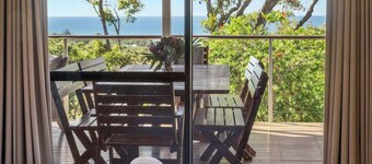 Eagle Vista—Beachside Bliss with Bushland Serenity