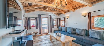 Unique group chalet with central location in Kirchberg