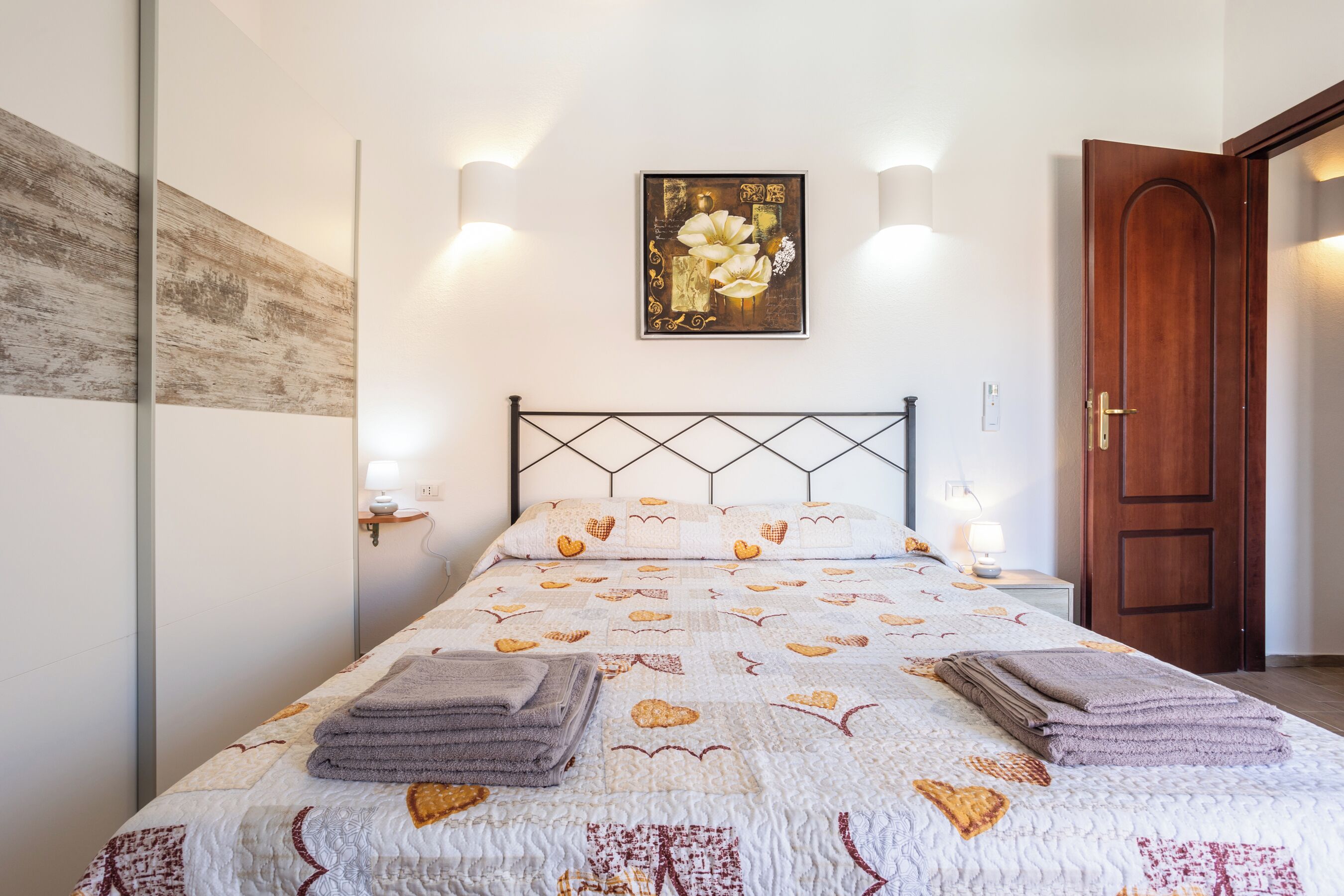 1 chambre, fer et planche à repasser, Wi-Fi gratuit, draps fournis