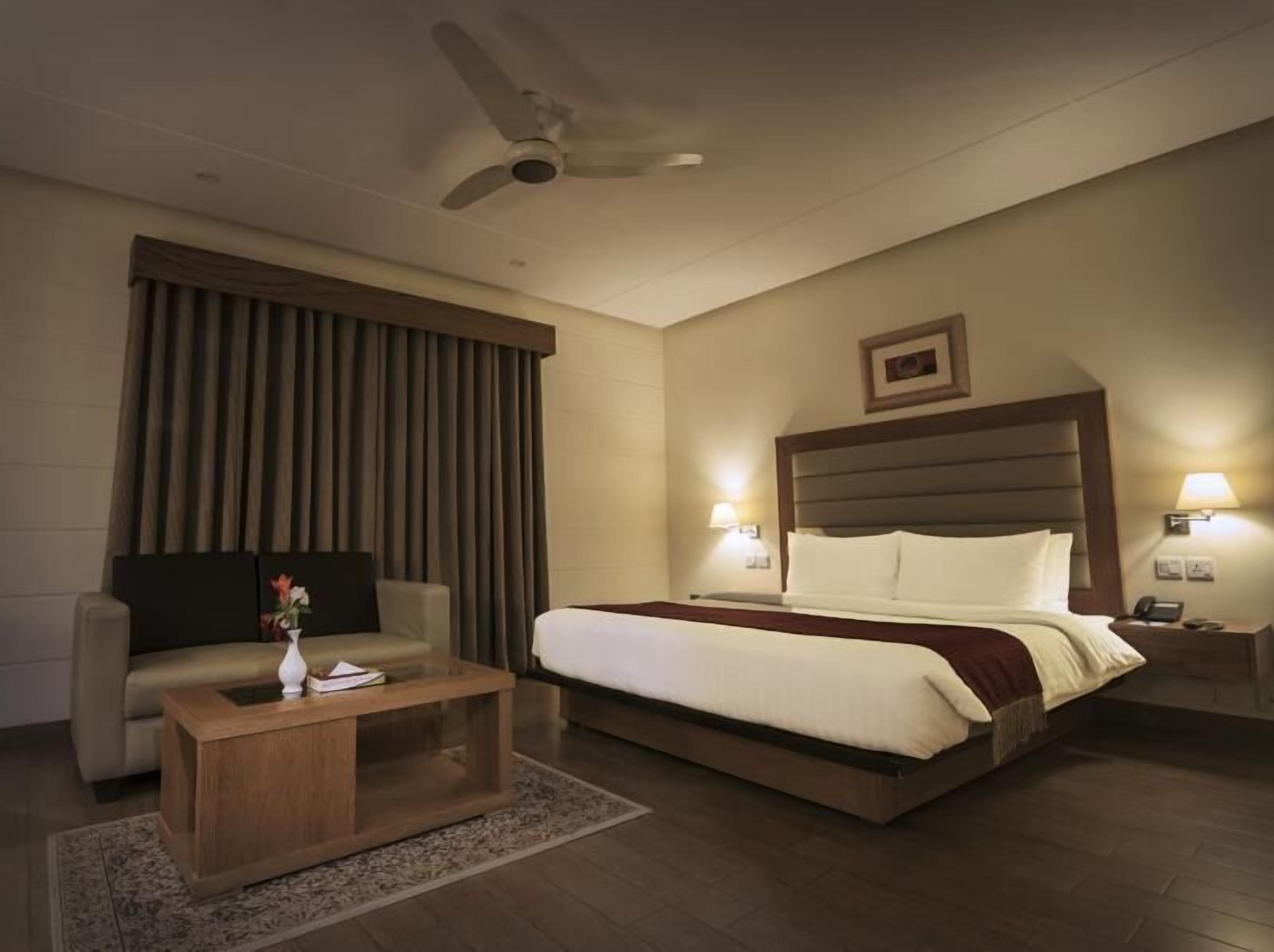 suite | premium bedding, minibar, laptop workspace, blackout curtains