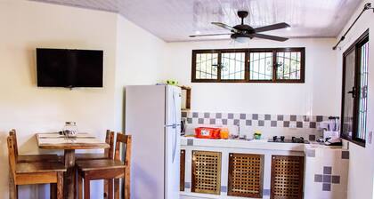 NELLY HOUSE (AP. NARANJA)