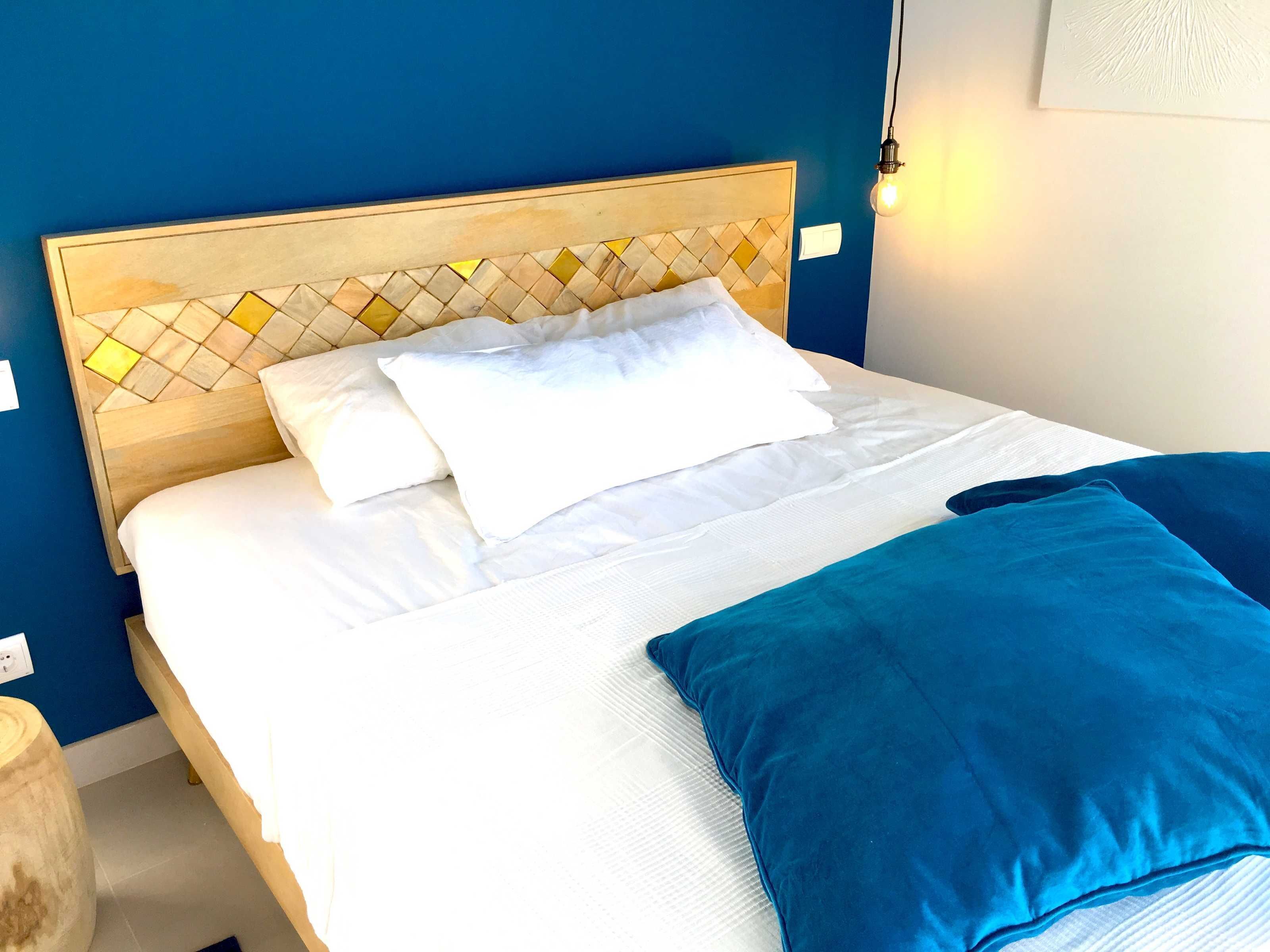 2 Schlafzimmer, Zimmersafe, Schreibtisch, Bügeleisen/Bügelbrett