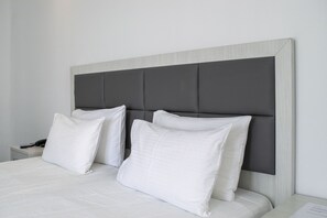 Deluxe Double or Twin Room | Premium bedding, memory-foam beds, in-room safe, individually decorated - Giannoulaki Resort (Mykonos)