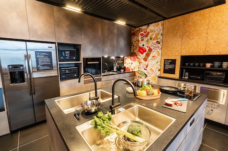 Shared fridge, microwave. lyf Tenjin Fukuoka