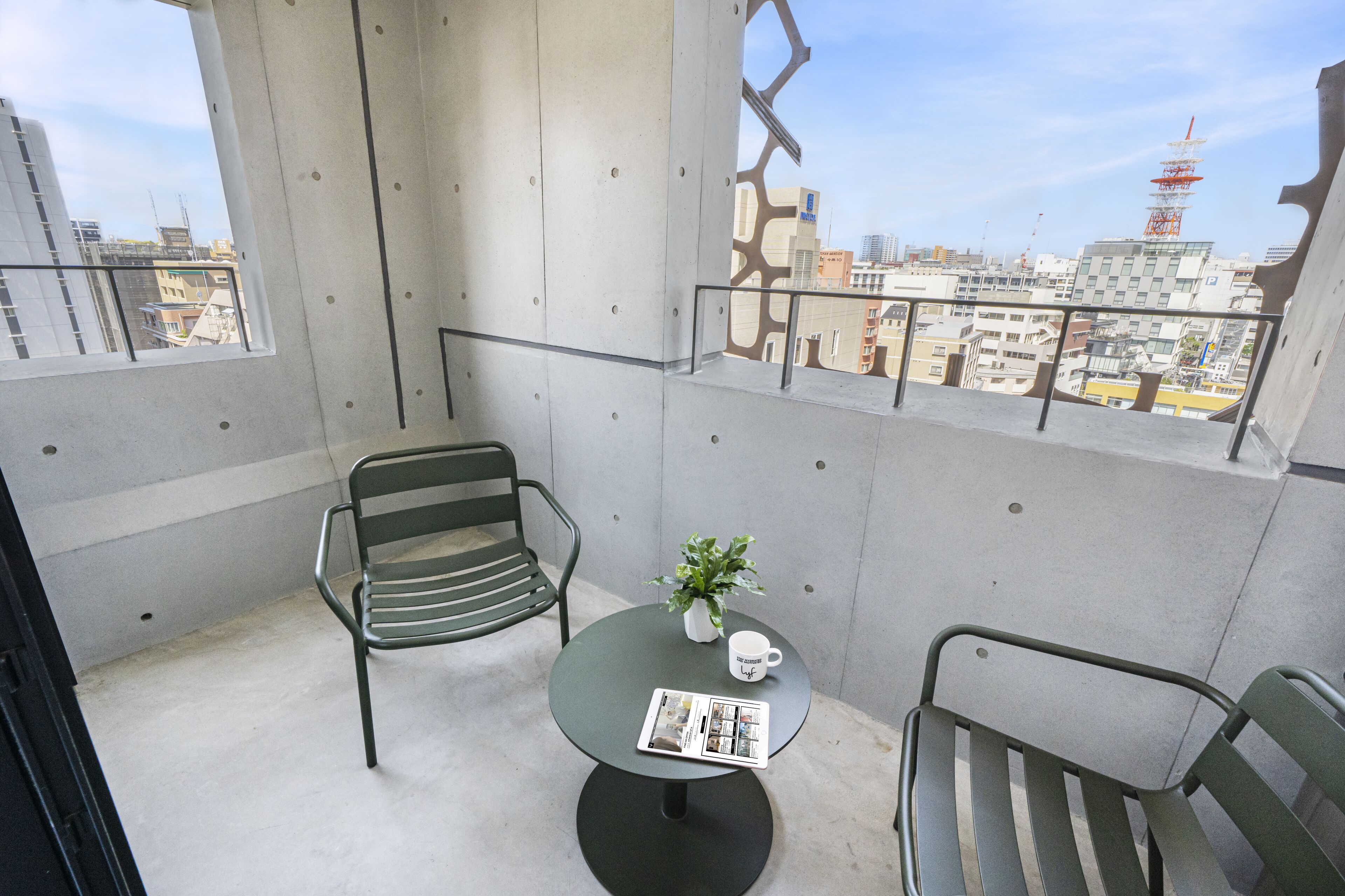 Studio, 2 Twin Beds, Corner (Side by Side Plus) | Balcony