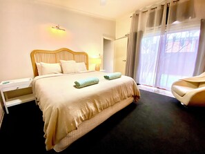2 bedrooms, iron/ironing board, travel cot, WiFi