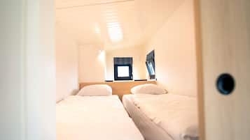 Bungalow | 3 bedrooms, individually furnished, bed sheets