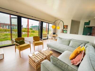 Comfortable Lodge Near sea at 500m