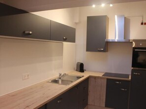 Apartment | Private kitchen - Delightful Apartment in Kaprun With Balcony (Kaprun)