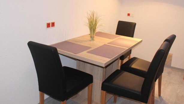 Apartment | Private kitchen - Delightful Apartment in Kaprun With Balcony (Kaprun)