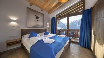 3 bedrooms, individually furnished, bed sheets