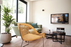 Living room - Spacious Lodge, 2 Bathrooms, Near Maastricht (Gulpen)