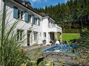 Pool - Luxurious Countryside Holiday Home With Garden (Malmedy)