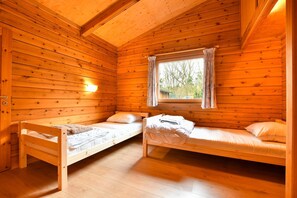 บ้านพัก | 2 ห้องนอน, ตกแต่งพิเศษโดยเฉพาะ, ผ้าปูที่นอน