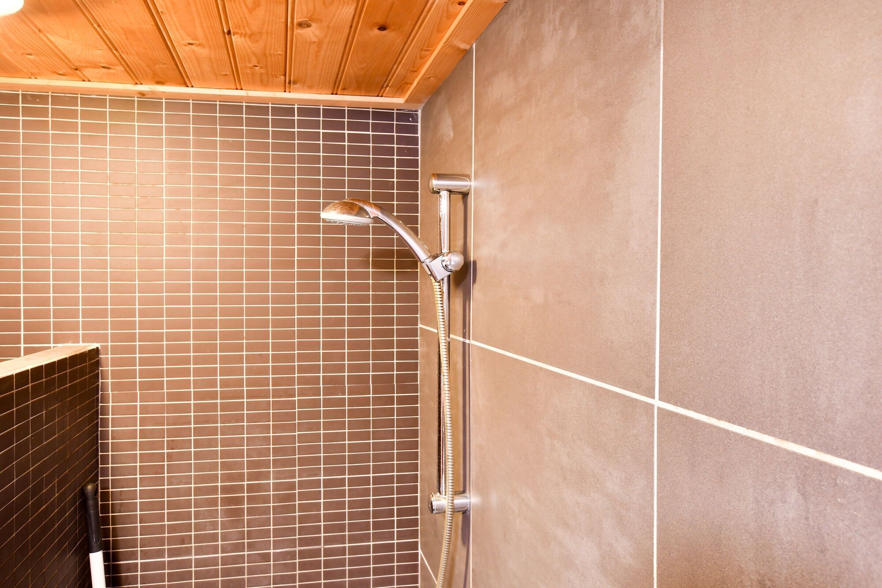 House | Bathroom