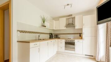 Apartment | Eigene Küche | Hochstuhl