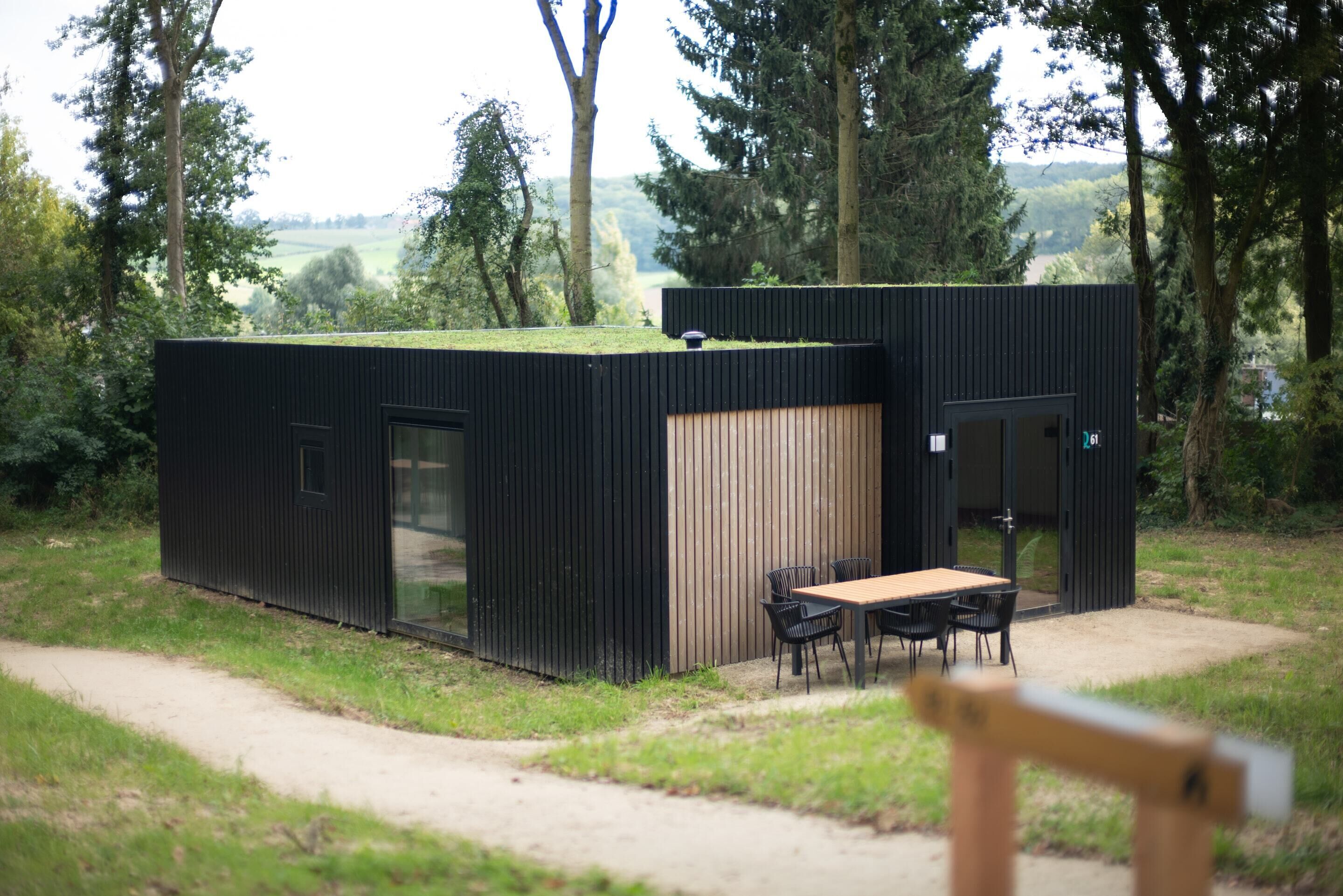 Rumah | Tempat makan outdoor