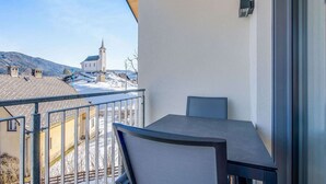 Balcony - Wonderful Apartment in Mauterndorf With a View (Mauterndorf)