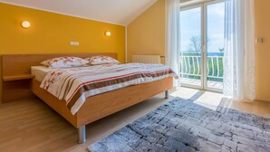 Ferienhaus | 3 Schlafzimmer, Bügeleisen/Bügelbrett, individuell eingerichtet