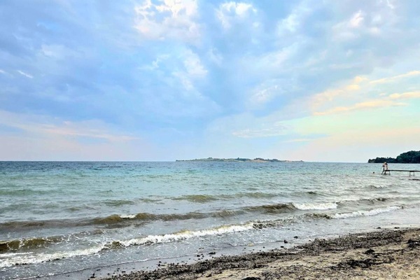 House | Water view