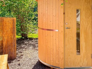 House | Sauna - Charming Summer Cottage With Sauna-by Traum (Tibro)