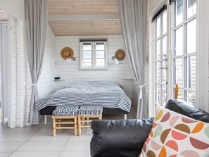 2 bedrooms - 4 Person Holiday Home in Karrebaeksminde (Karrebæksminde)